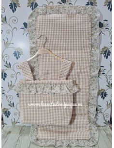 Bolso pocket volante cremallera y Funda Universal volante entero en Vichy Beige cuadro Pequeño y Liberty Verde