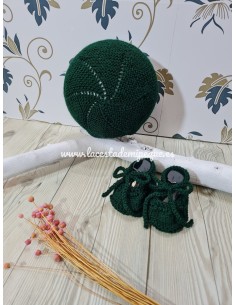 Patucos de Hilo o lana Artesanales Burdeos Cordones 2