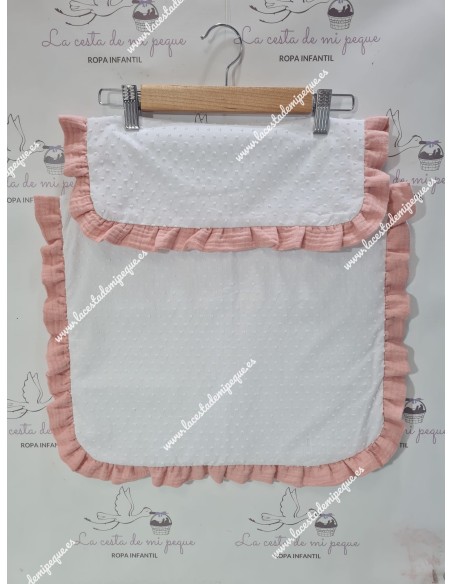 Colcha Capazo Universal Plumeti Blanco volantito alrededor bambula rosa empolvado