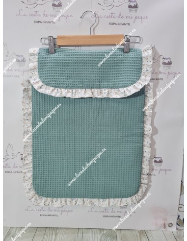 Pack Bolso, Cubrecapazo, Colchoneta Capazo, Funda, Cojín Antivuelco y Colcha Waffle Verde Jade Combi Flores Camel