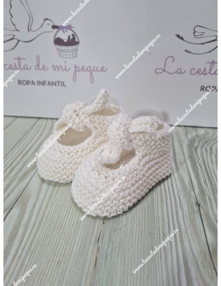 Patucos de Lana Artesanales crudo