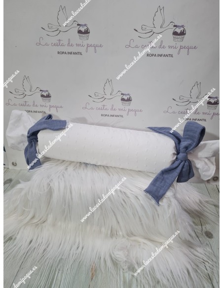 Cojín antivuelco o caramelo Plumeti Blanco Lazos Bambula Azul