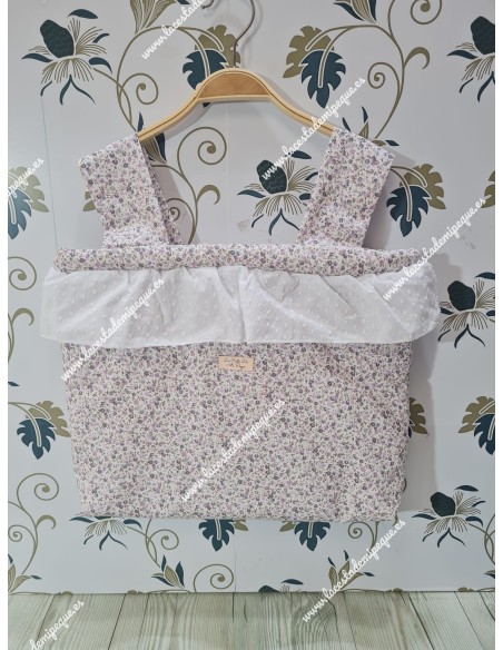 Pack Bolso, Cubrecapazo, Colchoneta Capazo y Colcha Capazo Flores Morado y Gris Combi Plumeti Blanco