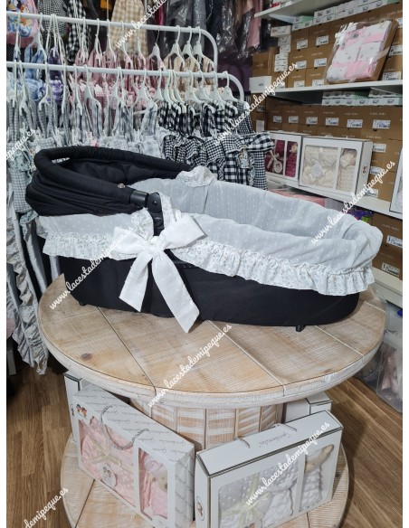 Pack Bolso, Cubrecapazo, Colchoneta Capazo y Colcha Capazo Flores Morado y Gris Combi Plumeti Blanco
