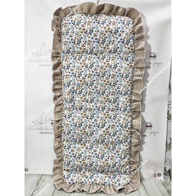 Funda Universal Flores Otoñales Celeste Volante Waffle Camel