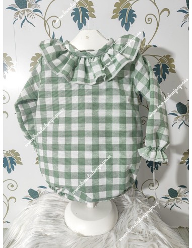 Pelele cuello volante y manga larga en tejido vichy verde oliva cuadro mediano