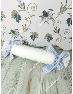 Cojín antivuelco o caramelo plumeti Blanco Lazo Vichy Celeste Cuadros-P