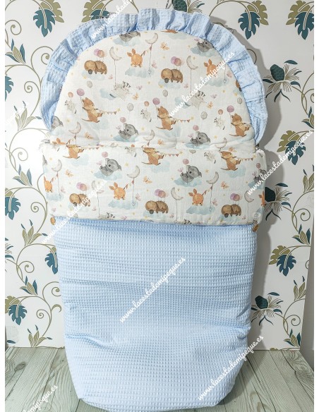 Saco Universal Waffle celeste Combinado con tejido de animalitos y globos