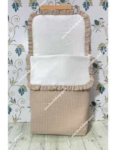 Pack Bolso, Cubrecapazo, Saco Capazo Desmontable, Arrullo, Salvababas y Cambiador Waffle Camel y Bambula Blanca 2