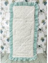 Funda Universal Flores camel con  Volante a todo alrededor en tejido de bambula verde agua