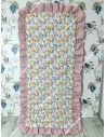 Funda Universal Flores Otoñales Rosa con Volante a todo alrededor en tejido Waffle Maquillaje